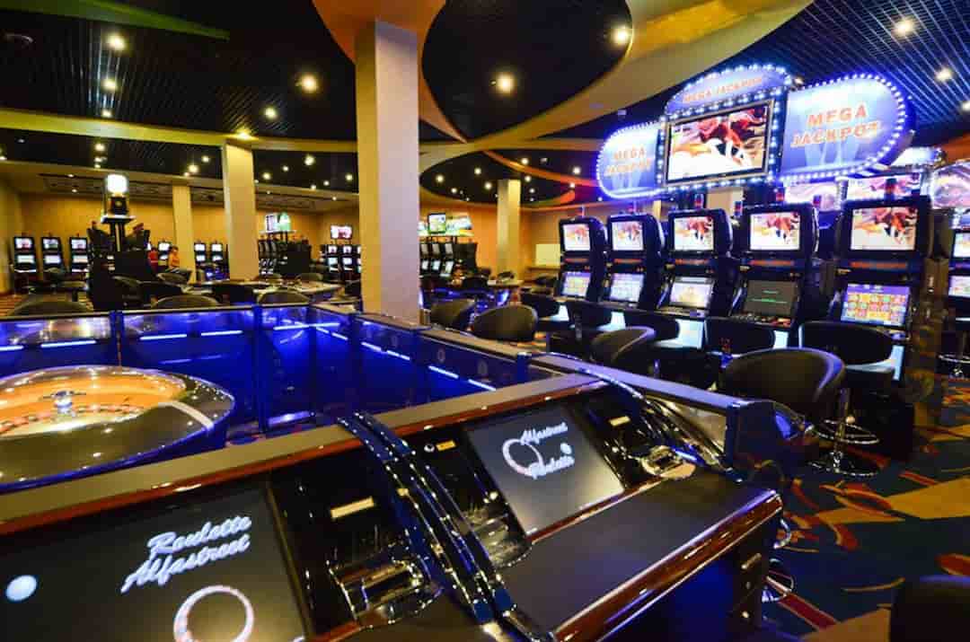 Sòng bạc tại Thansur Bokor Highland Resort and Casino hiện đại